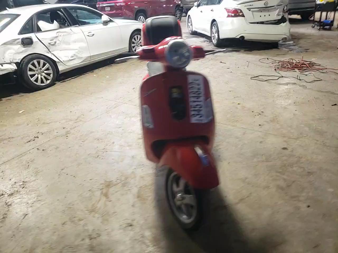 2010 VESPA GTS 300 SU ZAPM459LXA5800050