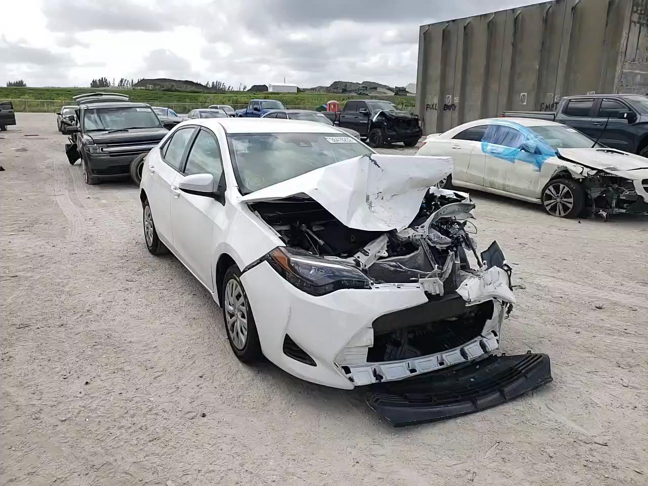 2017 TOYOTA COROLLA L 5YFBURHE3HP673447