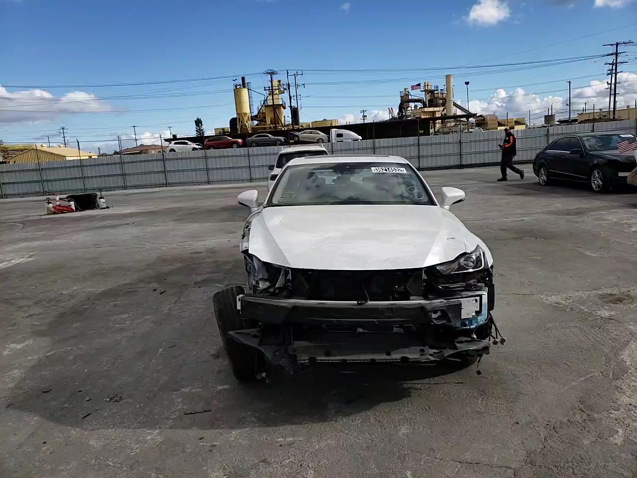 2020 LEXUS IS 300 PRE JTHDA1D22L5107377