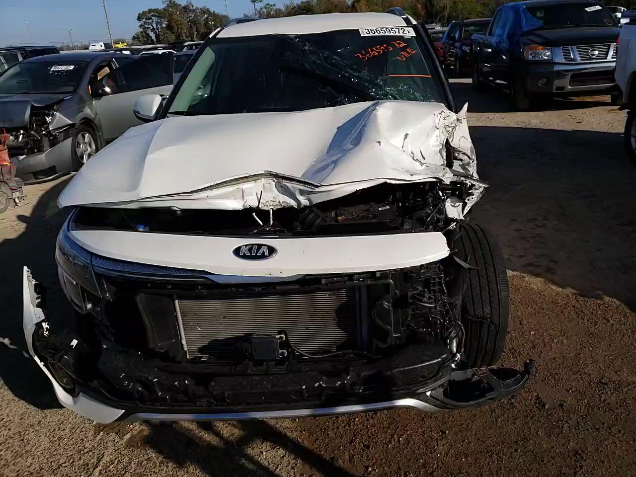 2021 KIA SELTOS SX KNDETCA24M7133131