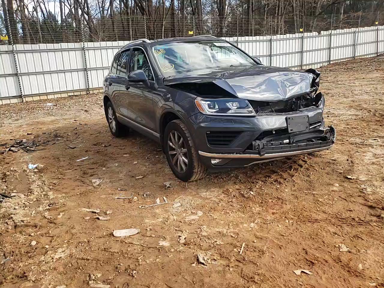 2016 VOLKSWAGEN TOUAREG SP WVGEF9BP0GD001005