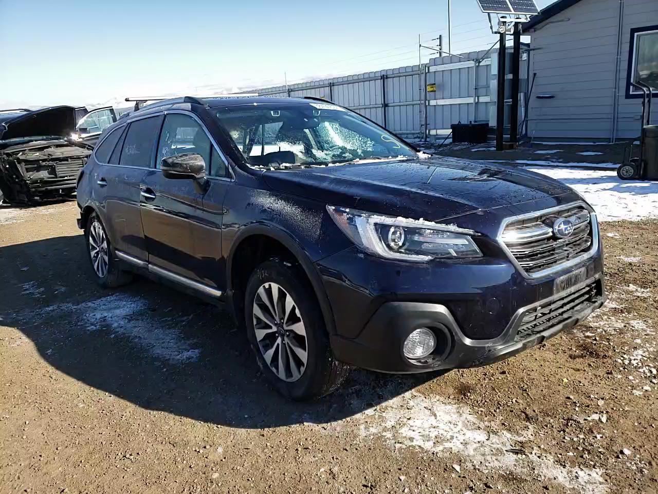 2018 SUBARU OUTBACK TO 4S4BSETC5J3236855