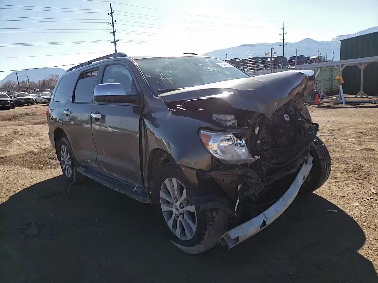 2016 TOYOTA SEQUOIA LI 5TDJW5G15GS138364