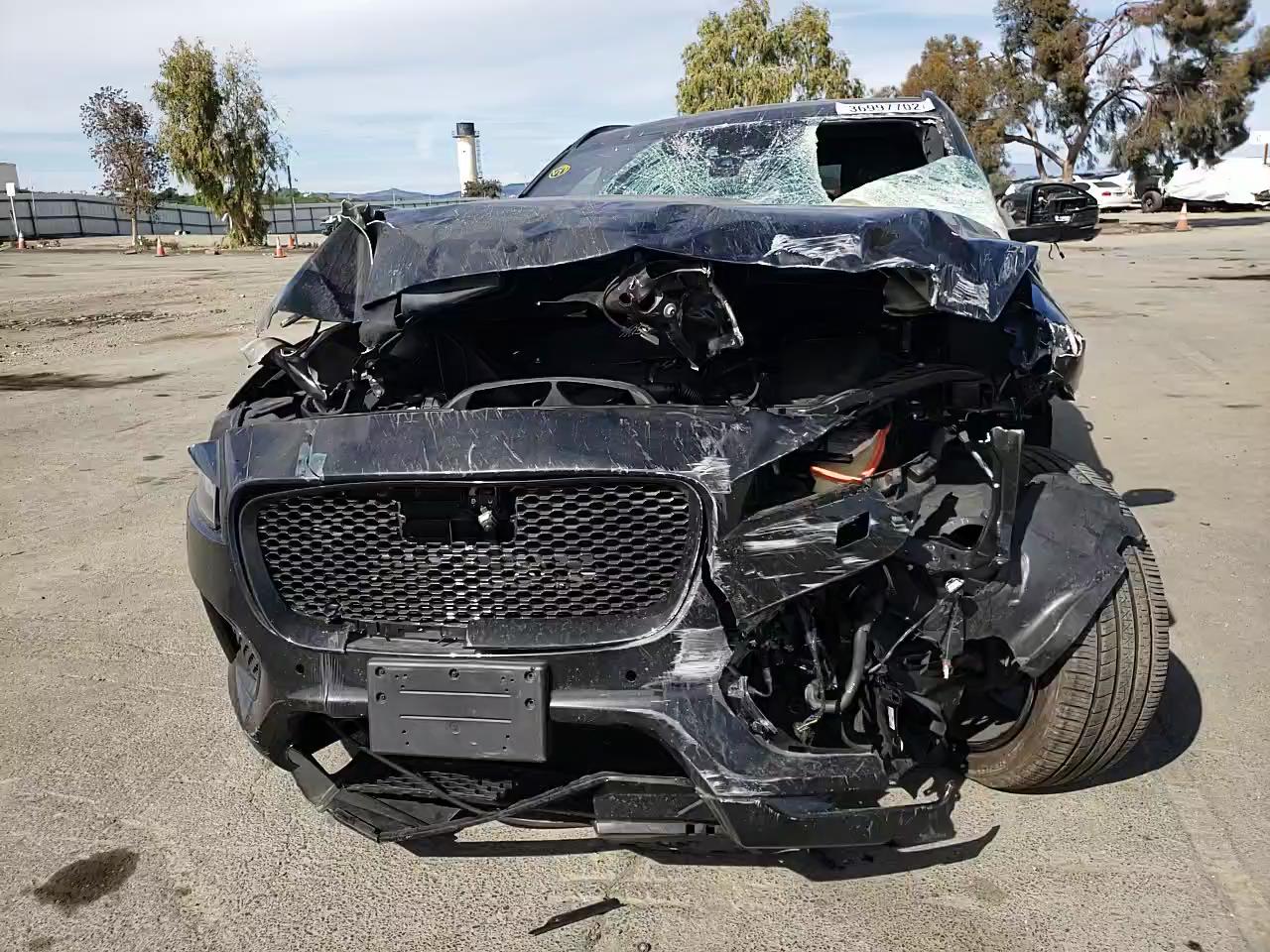 2020 JAGUAR F-PACE S SADCM2FV9LA640825