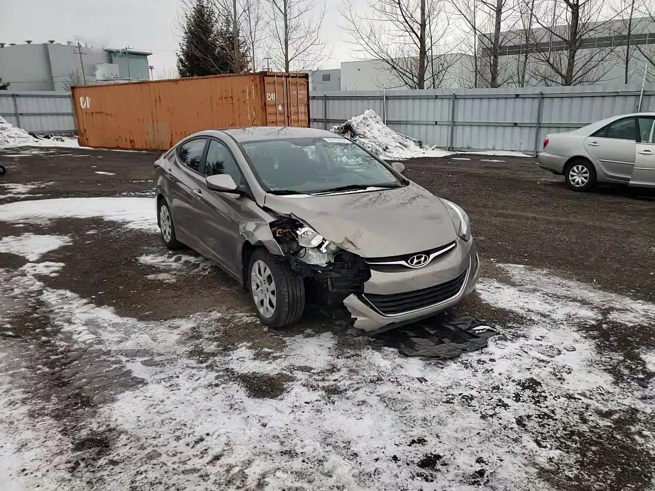 2015 HYUNDAI ELANTRA SE - 5NPDH4AE2FH568368