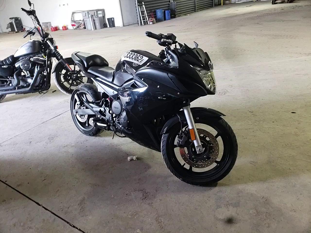 2011 YAMAHA FZ6 R JYARJ18E8BA007250