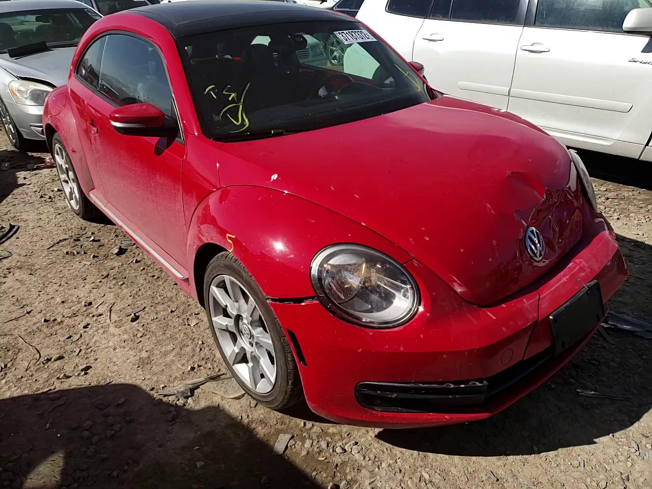 2016 VOLKSWAGEN BEETLE SE 3VWJ07AT5GM605304