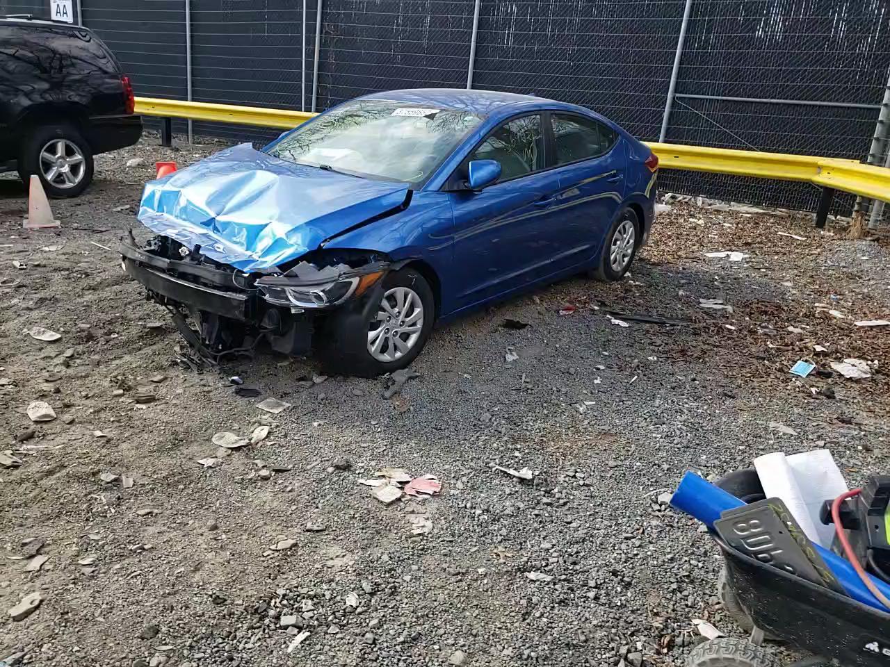 2017 HYUNDAI ELANTRA SE 5NPD74LF6HH205521