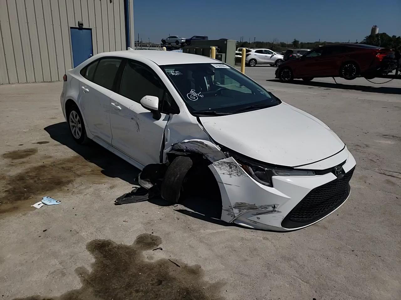 2020 TOYOTA COROLLA LE - 5YFEPRAE2LP133997