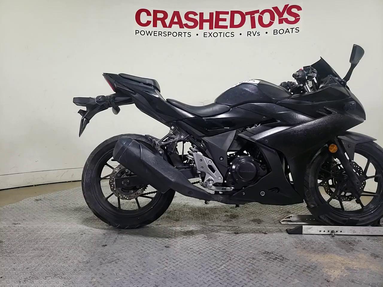 2019 SUZUKI GSX250R M LC6DN11A5K1100281
