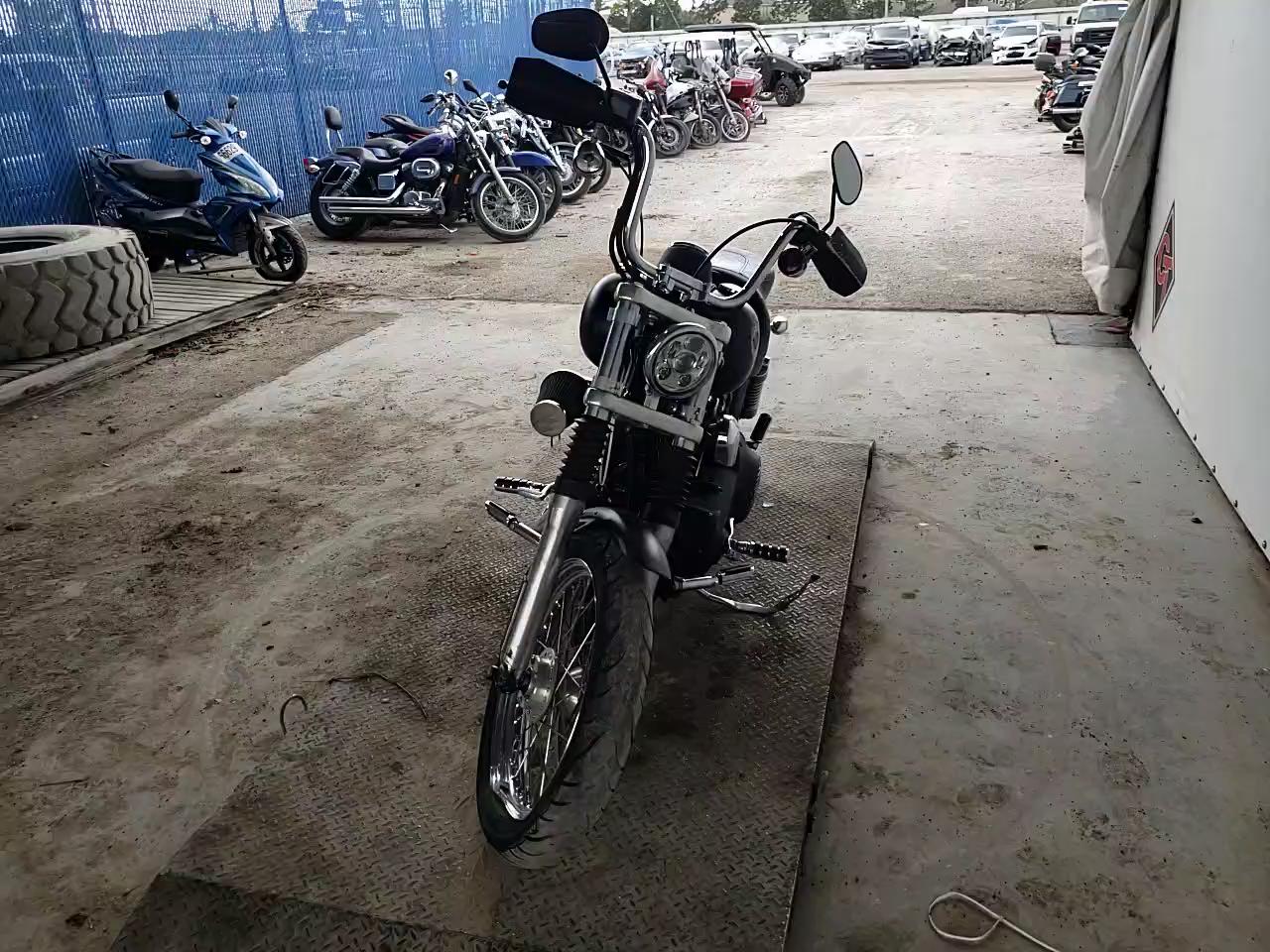 2006 HARLEY-DAVIDSON FXDBI 1HD1GX1166K304610