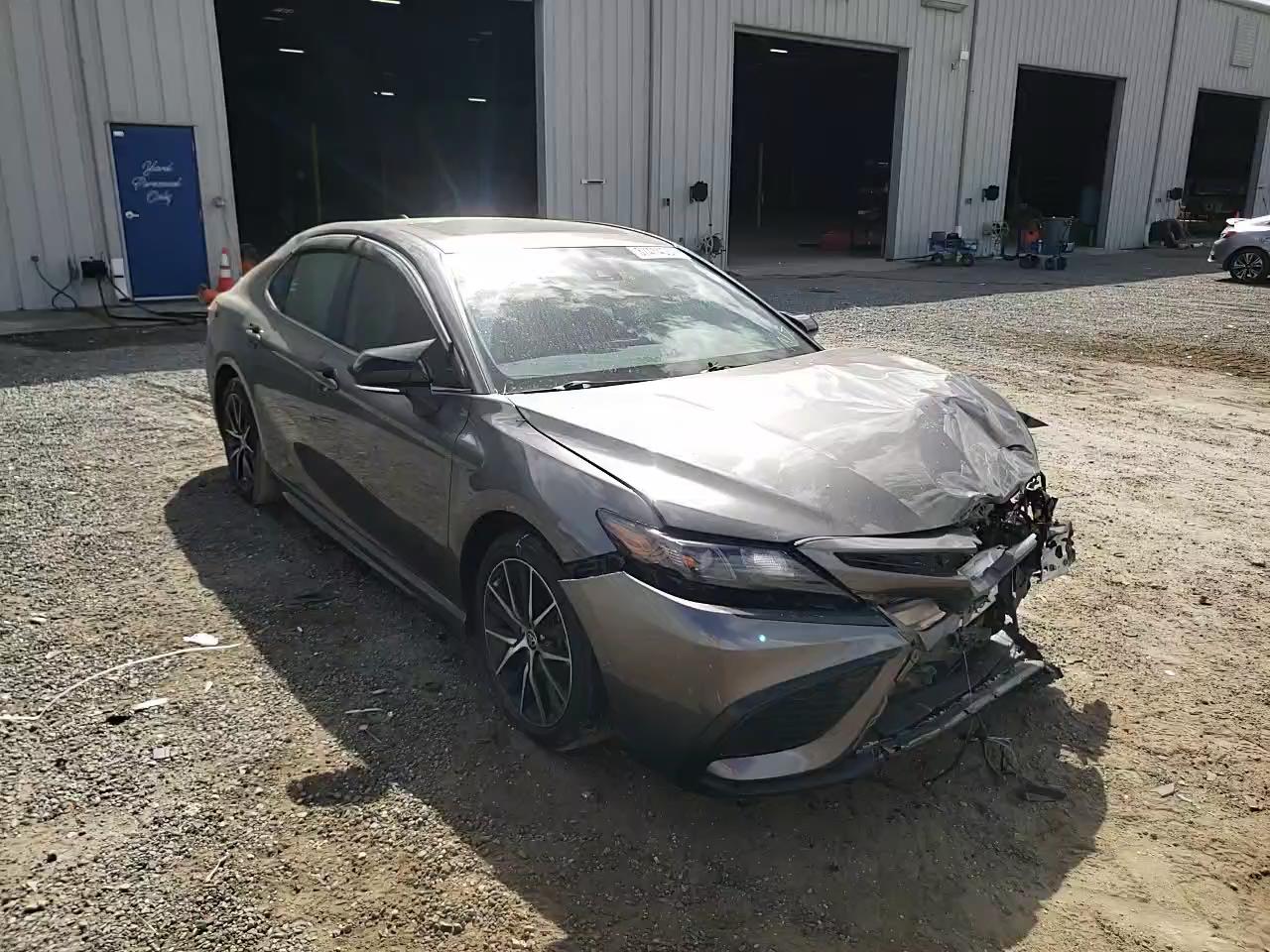 2021 TOYOTA CAMRY SE 4T1G11AK7MU533068
