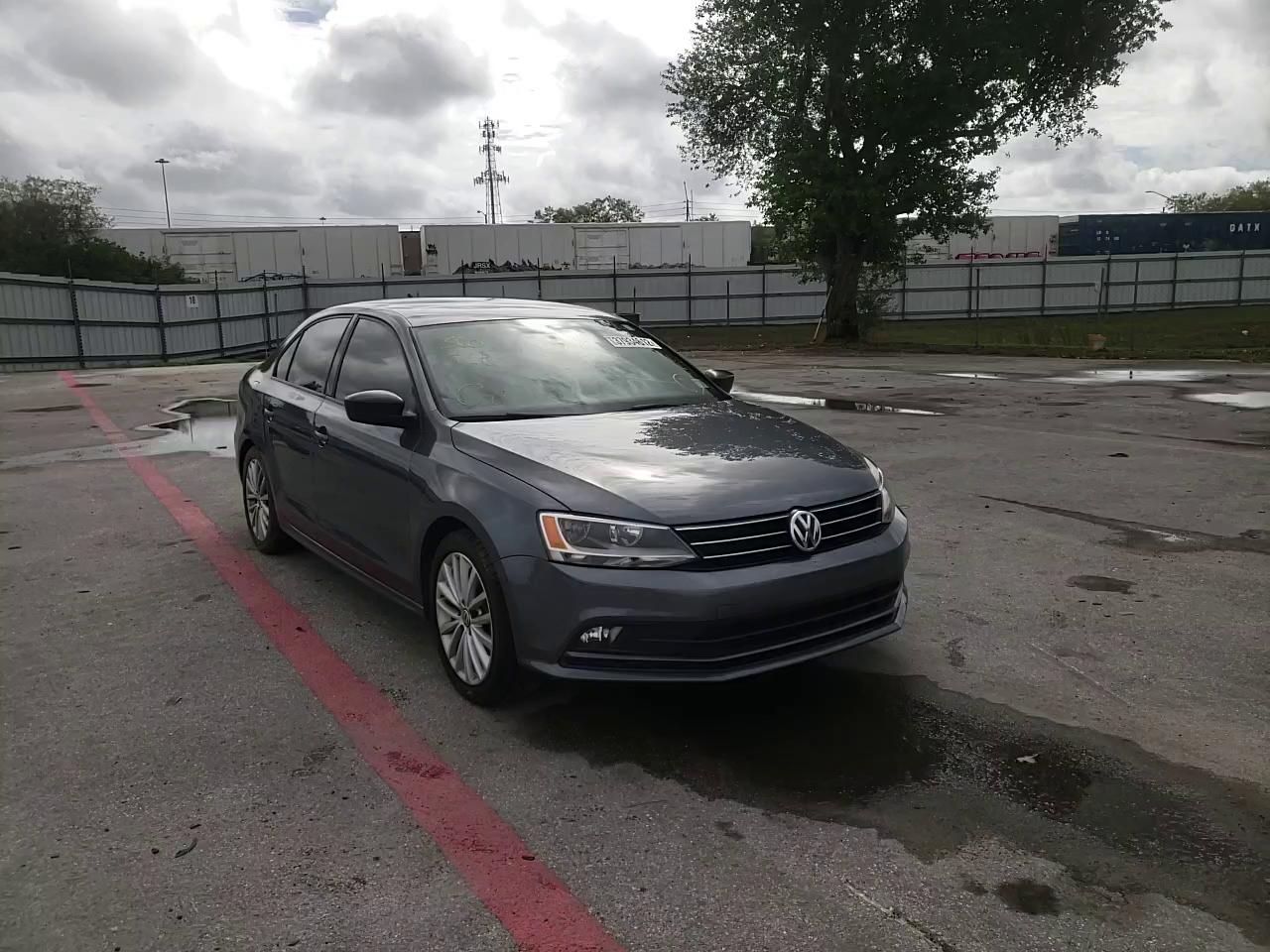 2016 VOLKSWAGEN JETTA SPOR 3VWD17AJ8GM226015