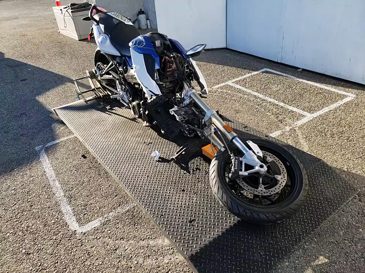 2016 BMW F800 R WB10B1403GZC97622