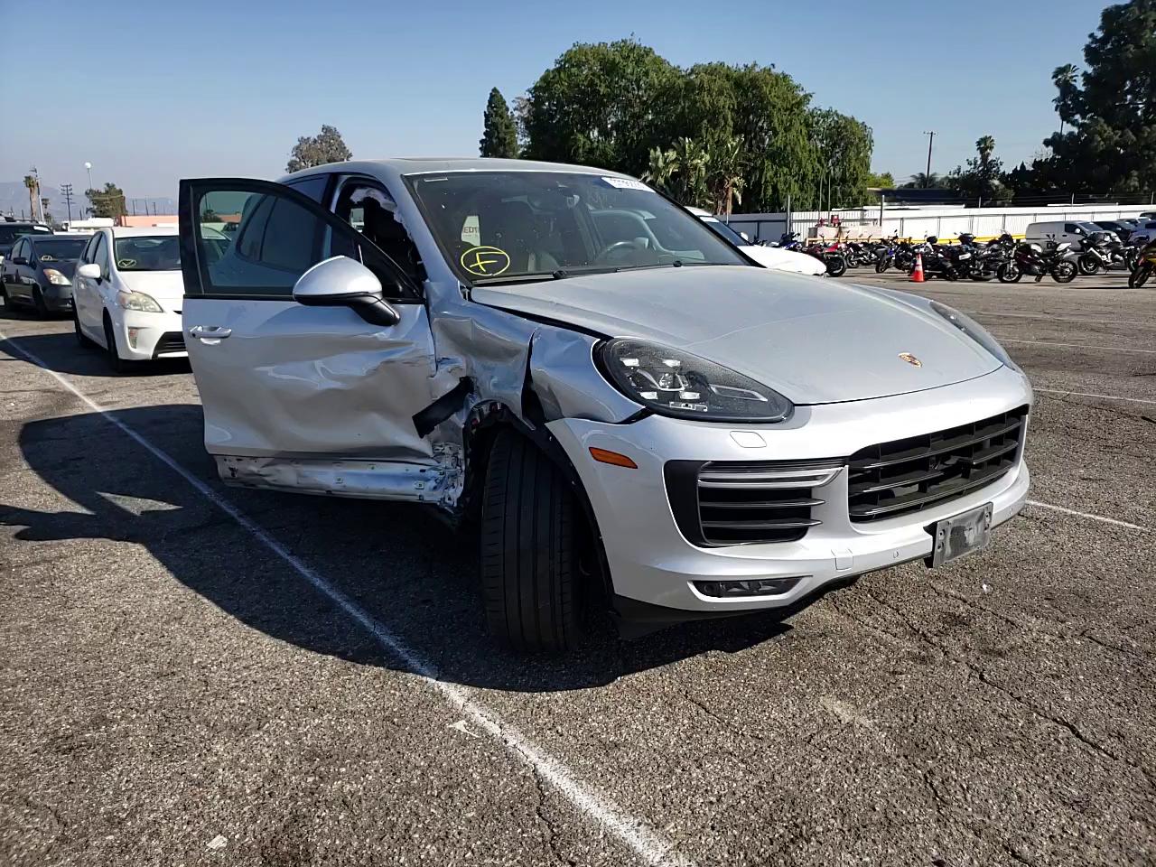 2016 PORSCHE CAYENNE TU WP1AC2A2XGLA88442