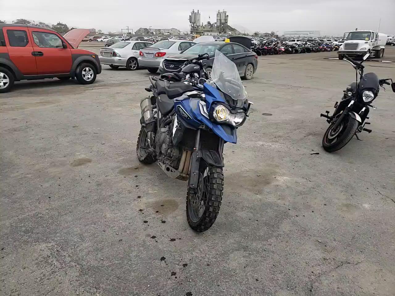 2017 TRIUMPH MOTORCYCLE EXPLORER SMTF43XB7HJ765043