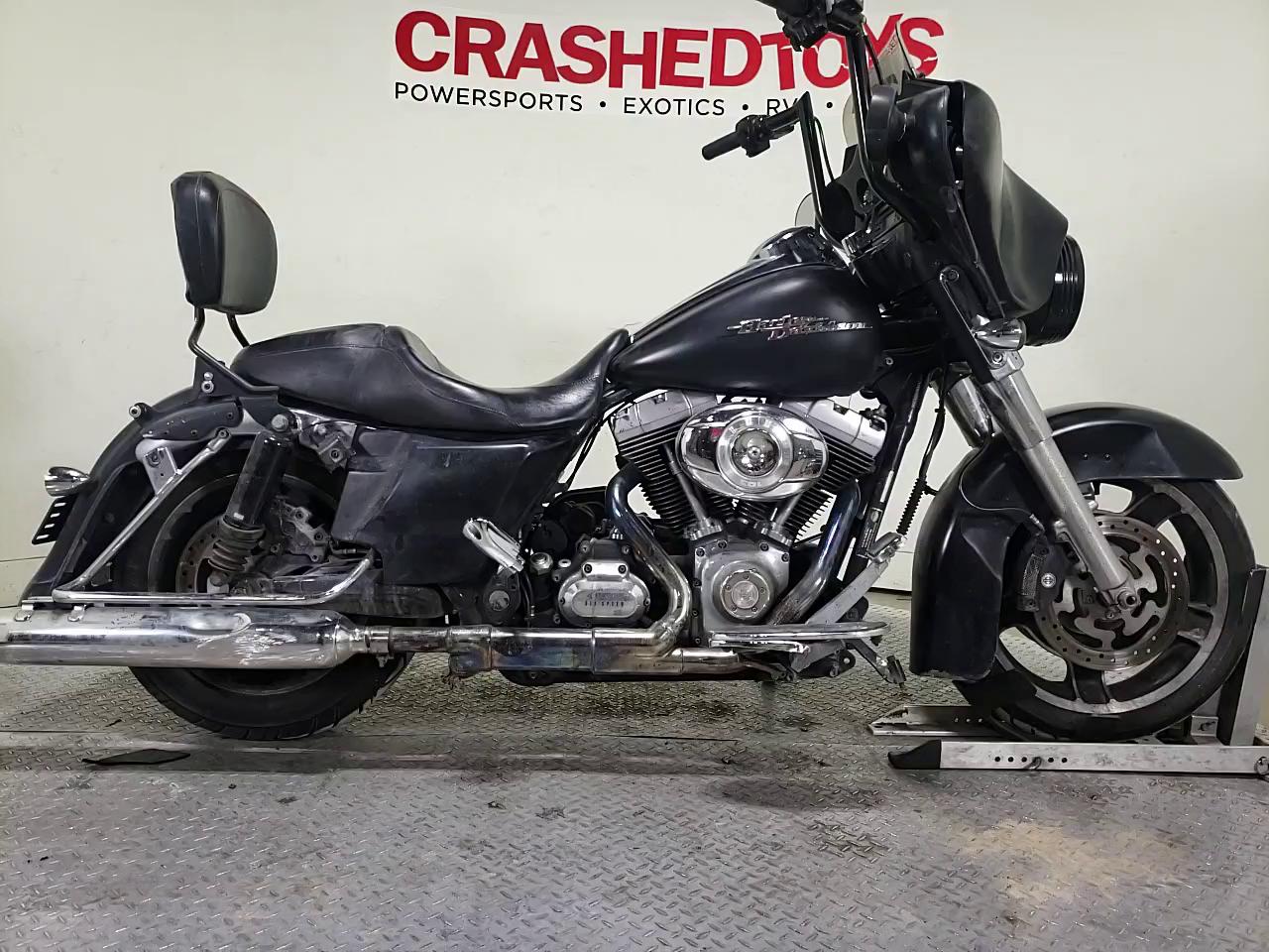 2010 HARLEY-DAVIDSON FLHX 1HD1KB414AB664075