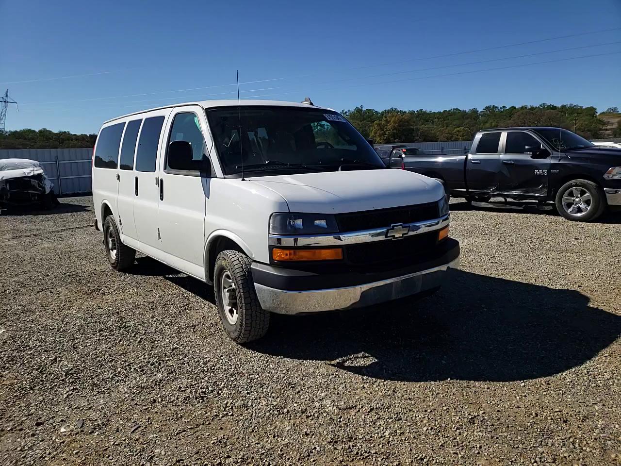 2016 CHEVROLET EXPRESS G2 1GAWGFFG4G1242428