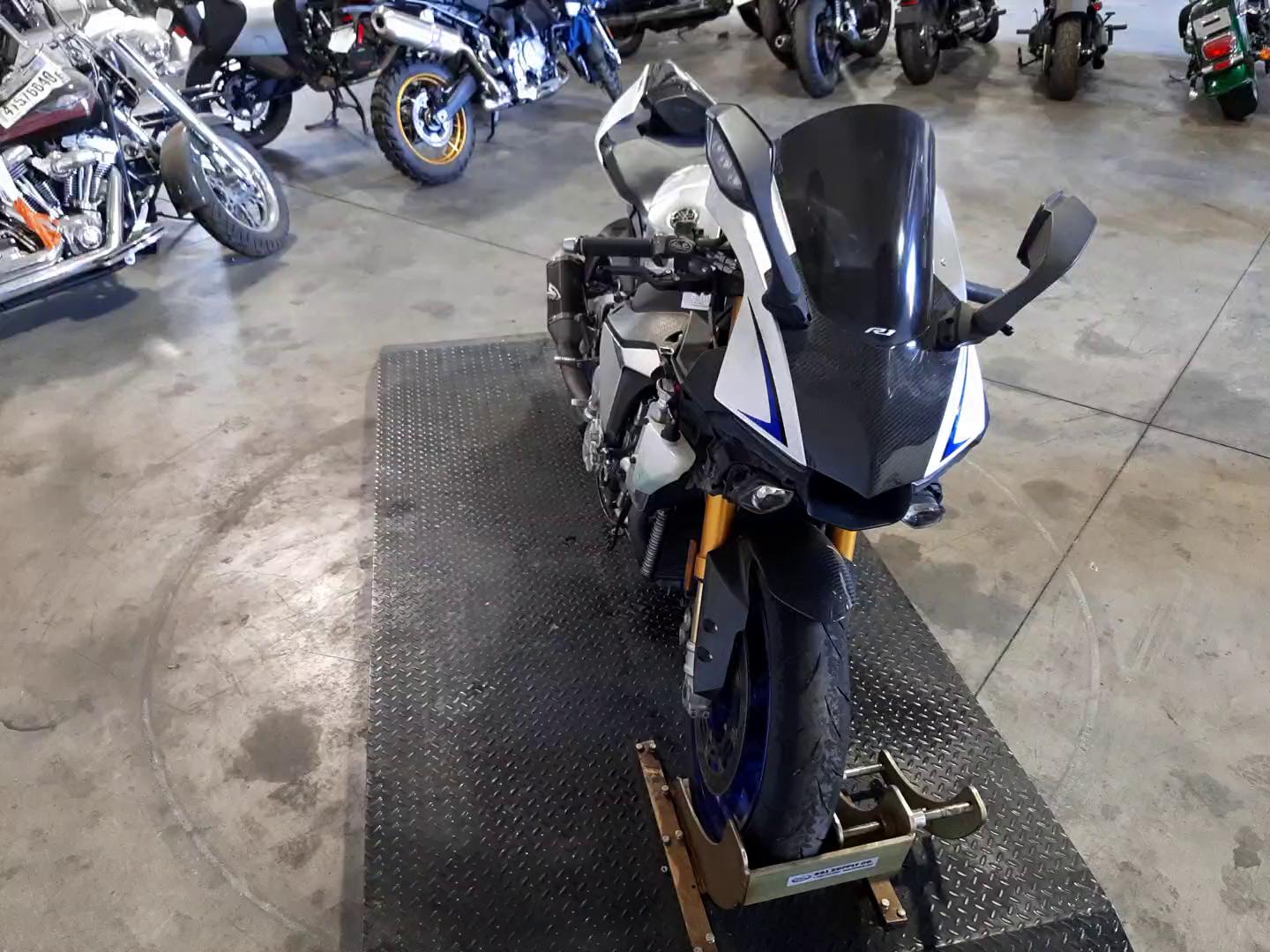 2016 YAMAHA YZFR1M C JYARN40Y9GA000181