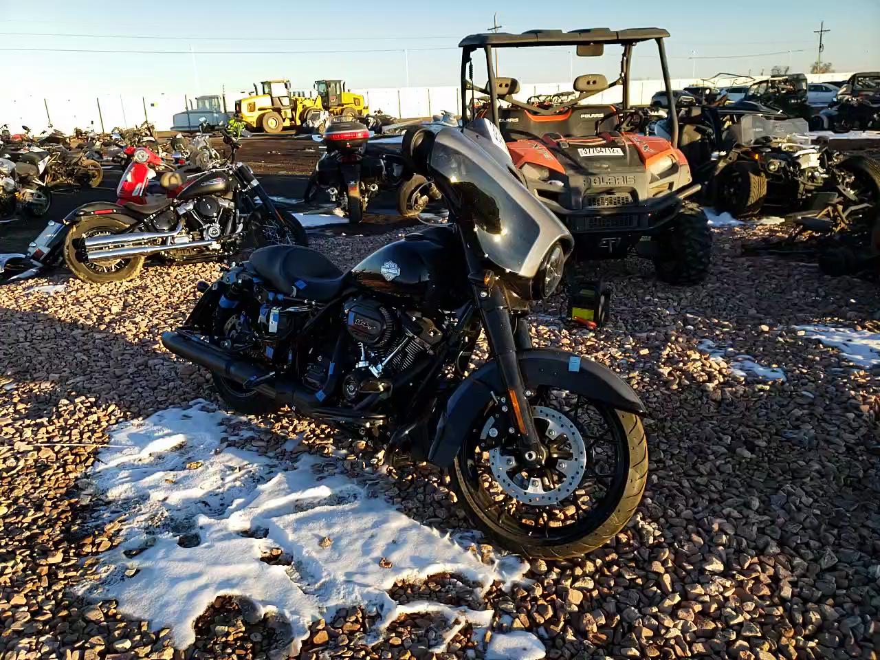 2021 HARLEY-DAVIDSON FLHXS 1HD1KRP18MB666162