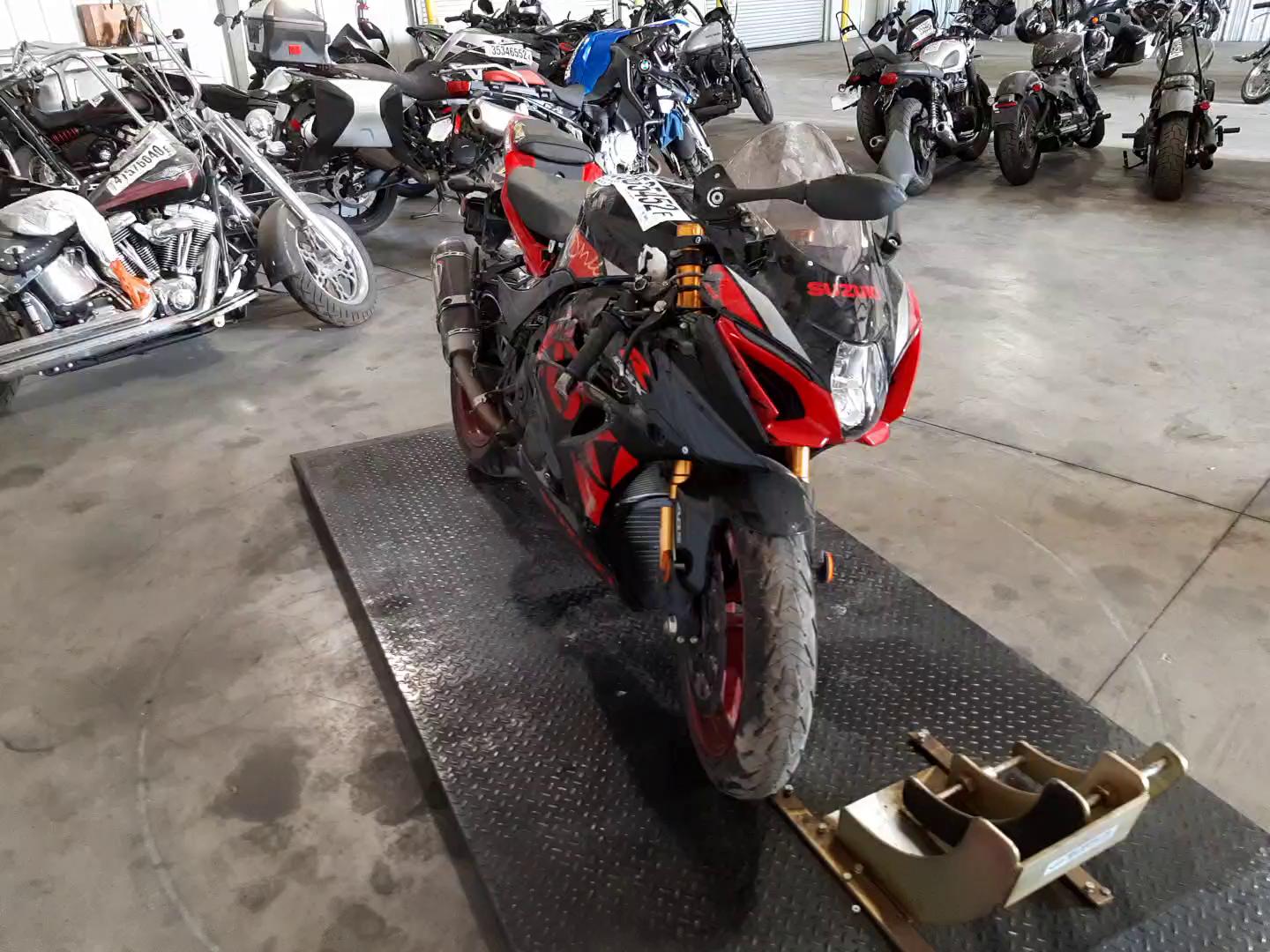 2020 SUZUKI GSX-R1000 JS1DM11M7L7100020