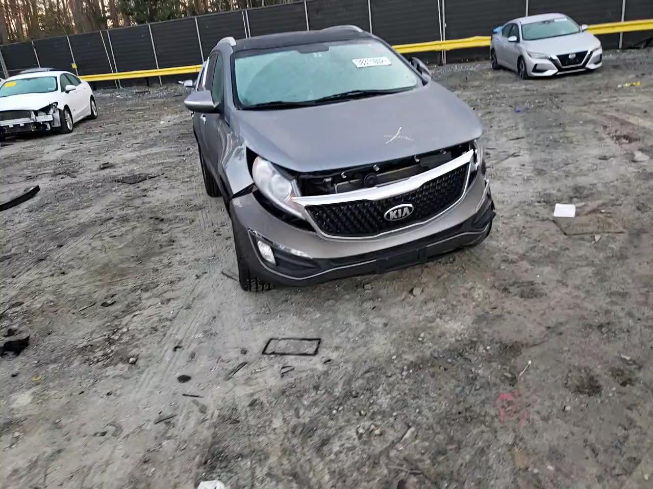 2015 KIA SPORTAGE E KNDPC3AC5F7786619