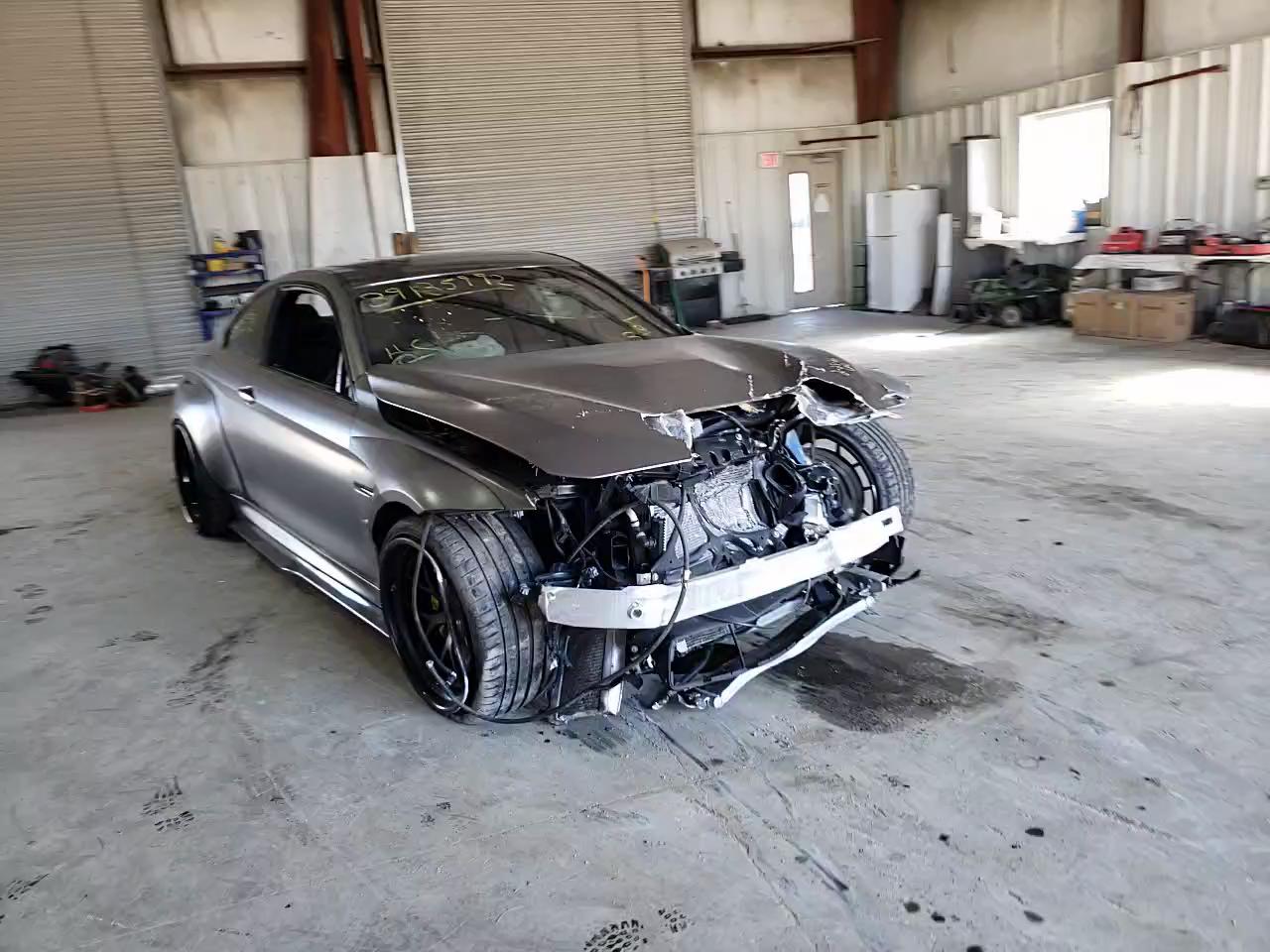 2016 BMW M4 WBS3R9C57GK338131