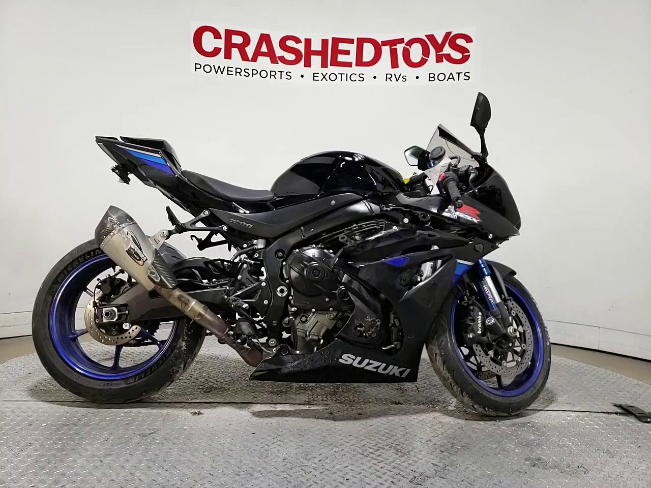 2017 SUZUKI GSX-R1000 JS1DM11H7H2100364