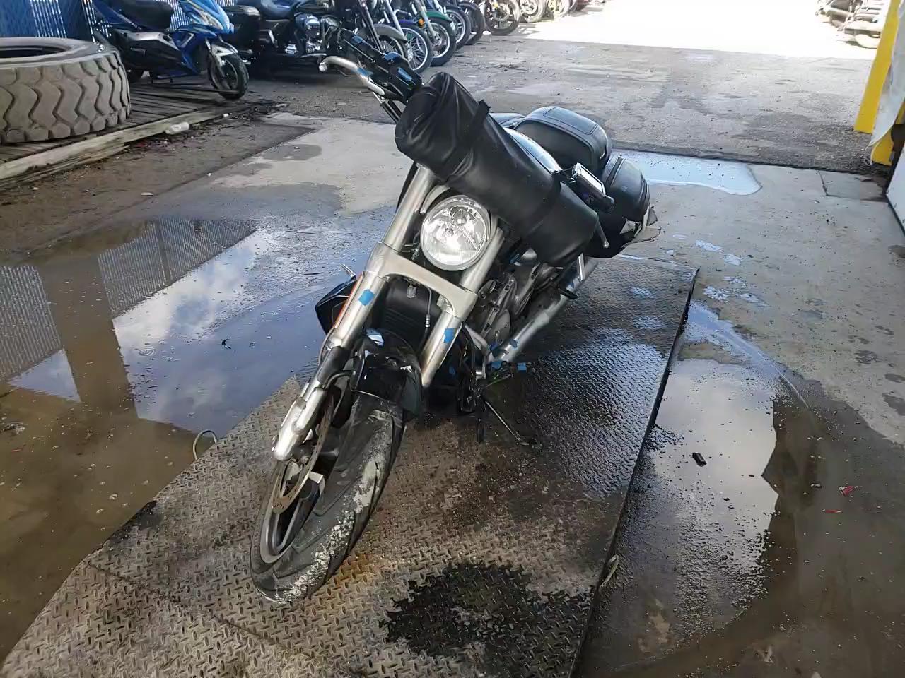 2013 HARLEY-DAVIDSON VRSCF VROD 1HD1HPH11DC809657