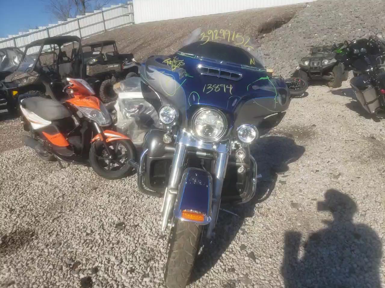2017 HARLEY-DAVIDSON FLHTK ULTR 1HD1KED19HB611934