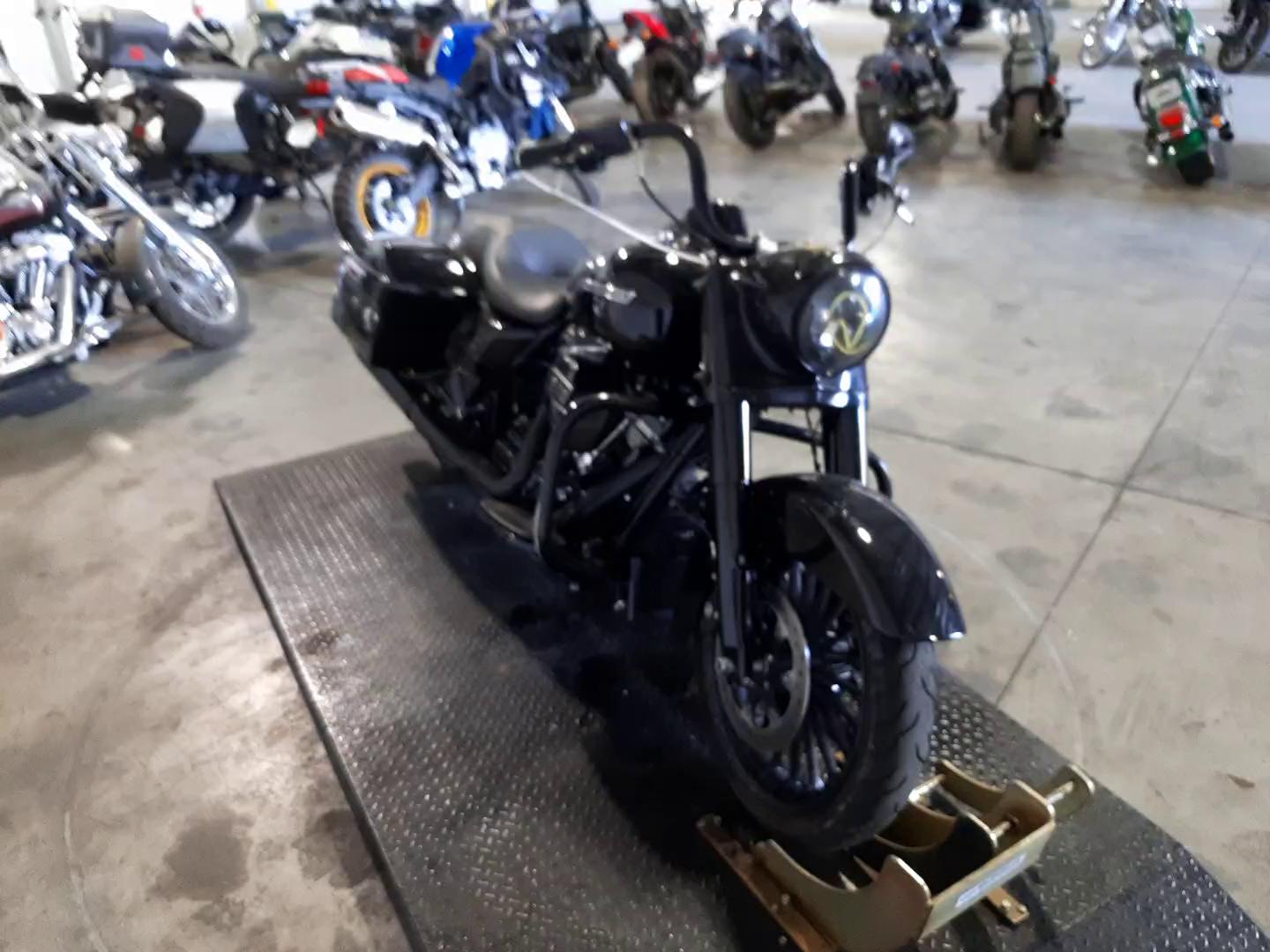 2019 HARLEY-DAVIDSON FLHRXS 1HD1KVP3XKB611557