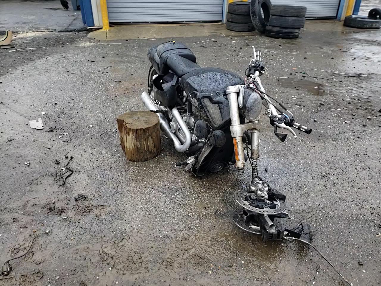 2010 HARLEY-DAVIDSON VRSCF 1HD1HPH17AC804927