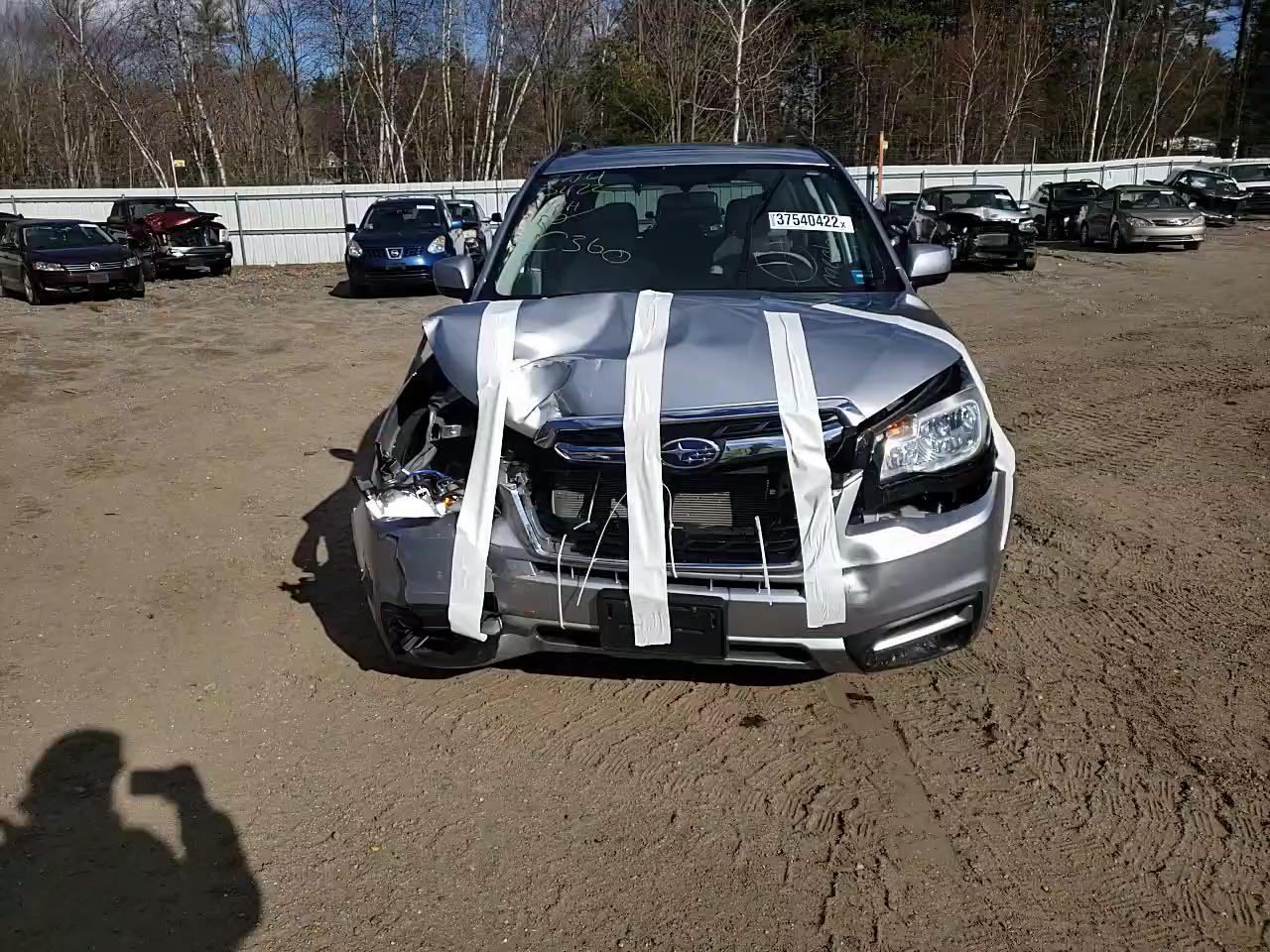 2018 SUBARU FORESTER JF2SJAEC0JH539575
