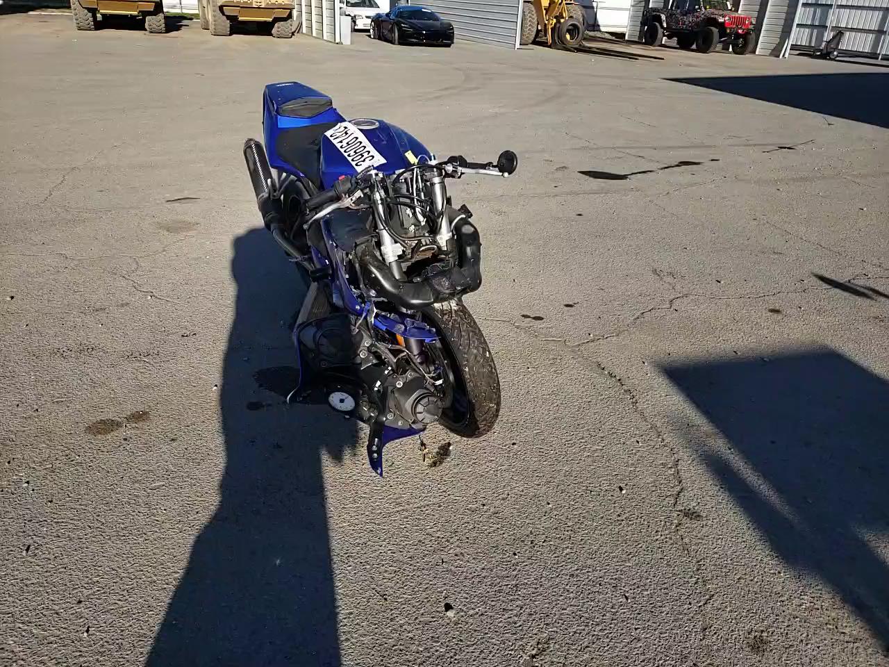 2004 YAMAHA YZFR6 L JYARJ06Y04A002571