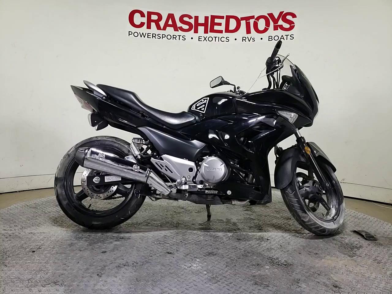 2015 SUZUKI GW250 LC6GJ55F2F1100699