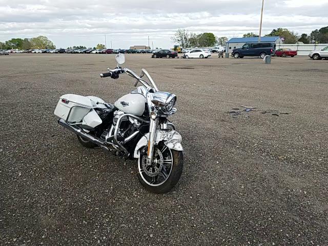 2020 HARLEY-DAVIDSON FLHR 1HD1FBC12LB649129