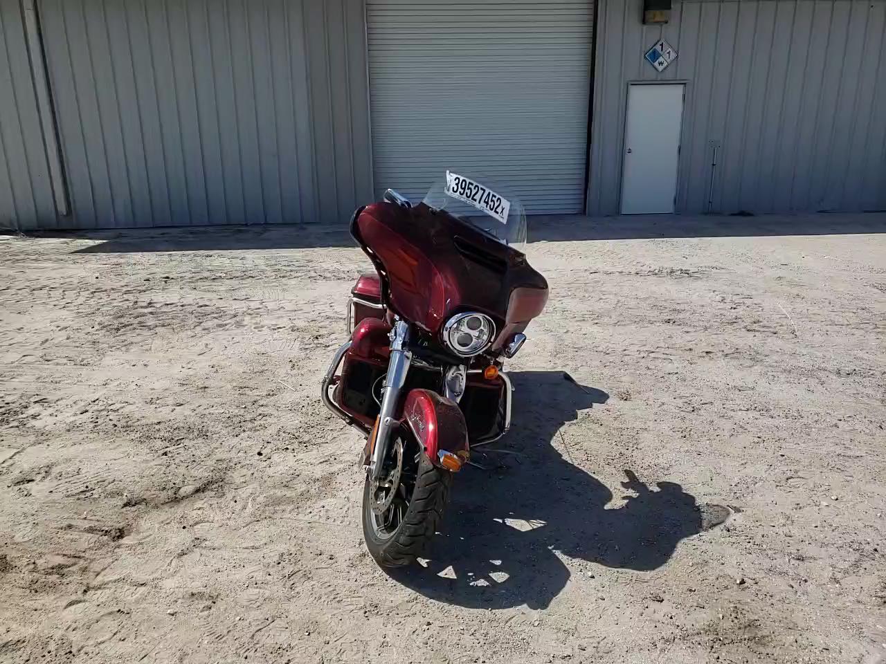2017 HARLEY-DAVIDSON FLHTK ULTR 1HD1KED16HB654952