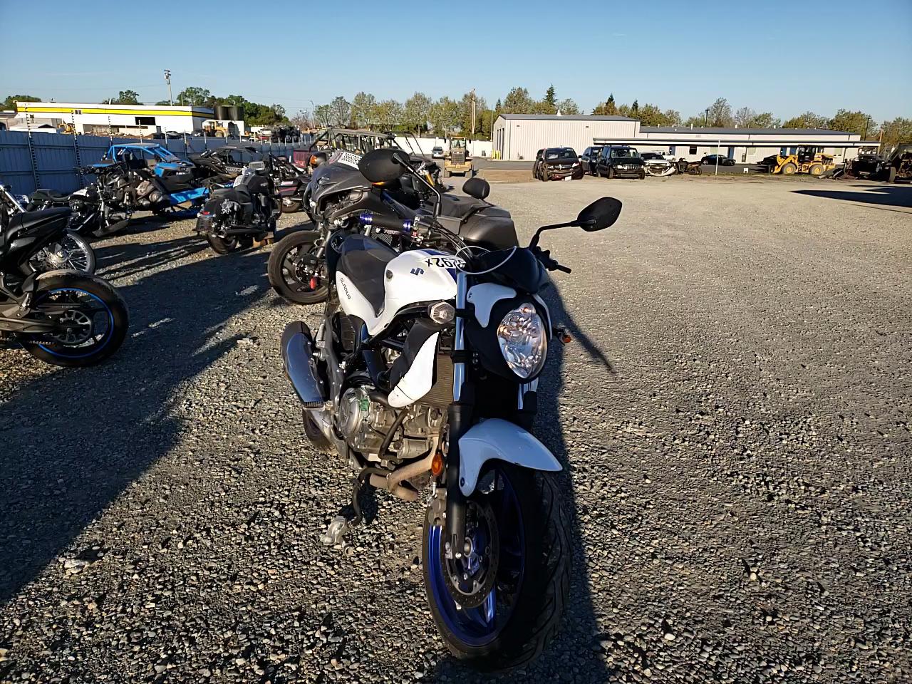 2015 SUZUKI SFV650 JS1VP55A1F2100163