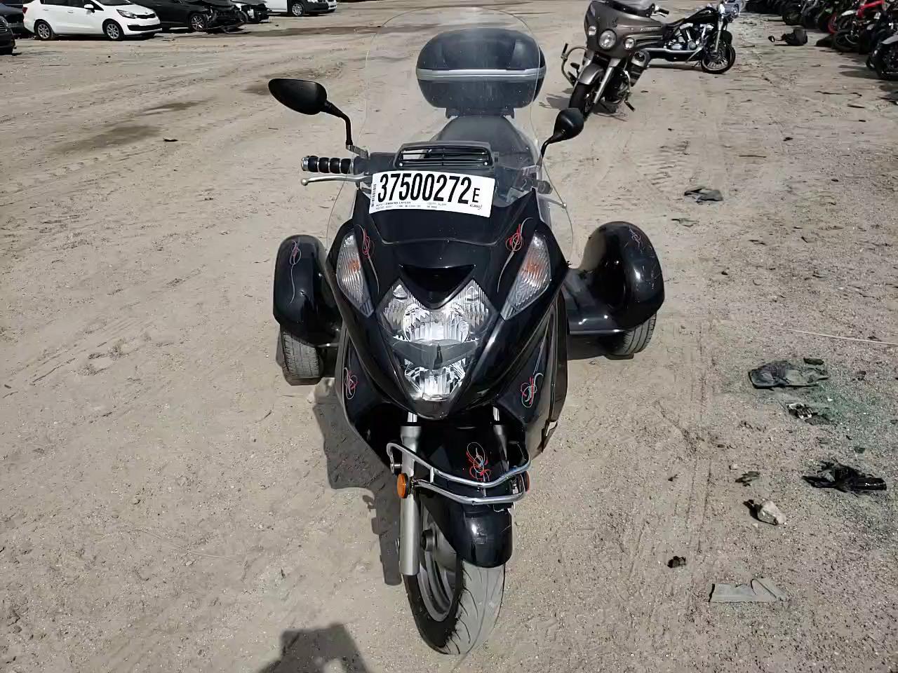 2011 HONDA FSC600 A JH2PF0141BK800030