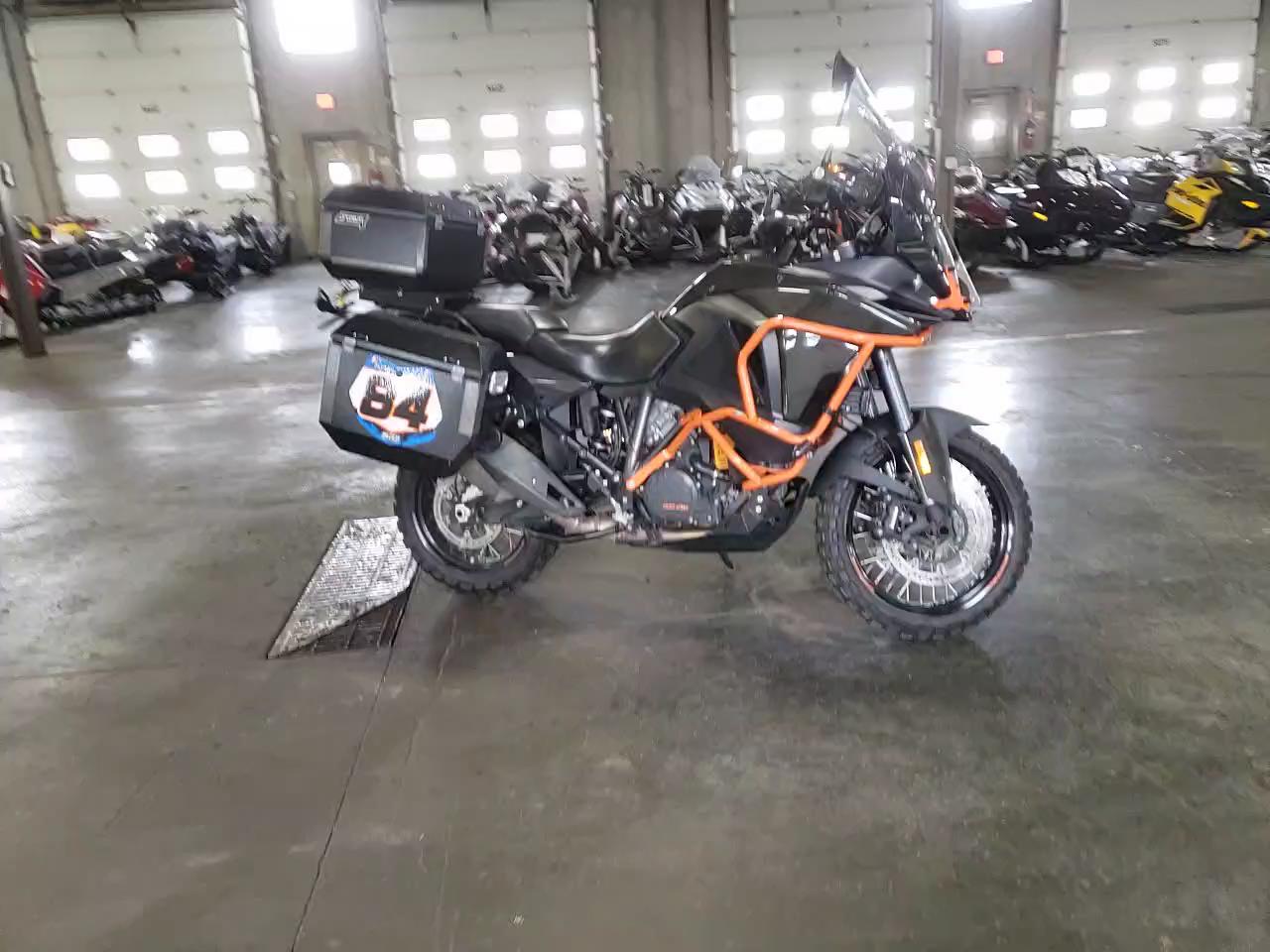2015 KTM 1290 SUPER VBKV59408FM925518