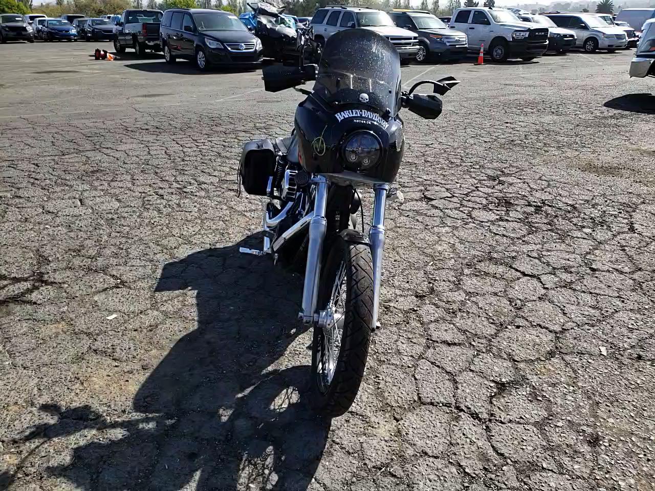 2012 HARLEY-DAVIDSON FXDWG DYNA 1HD1GPM13CC329739