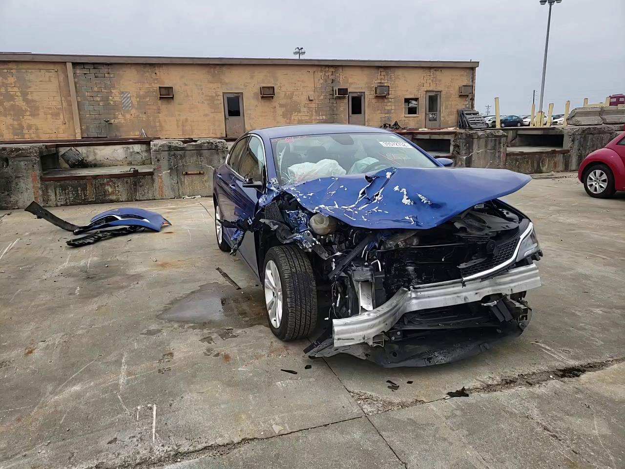 2015 CHRYSLER 200 LIMITE 1C3CCCAB1FN507835