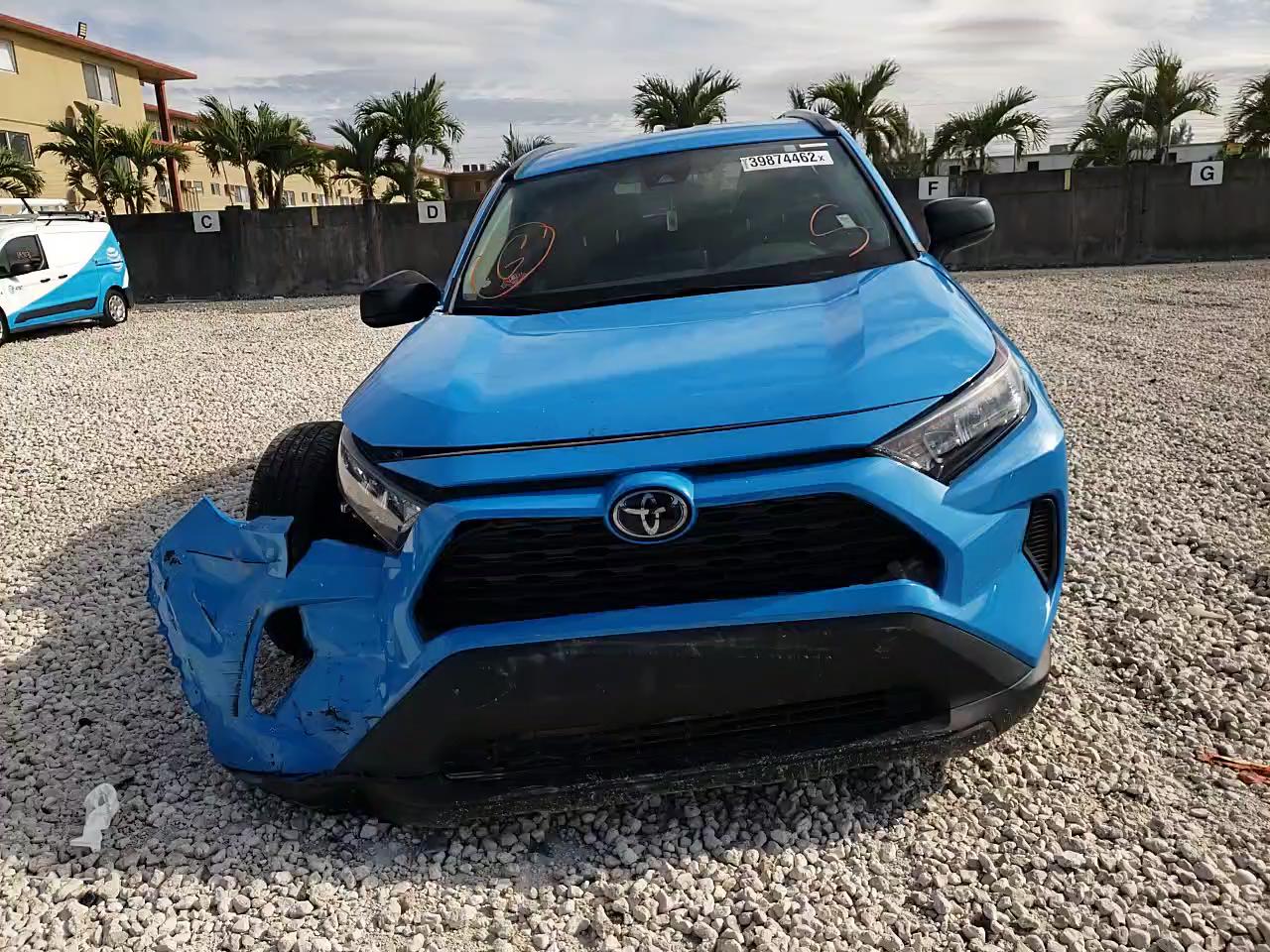 2019 TOYOTA RAV4 LE 2T3H1RFV6KW012983