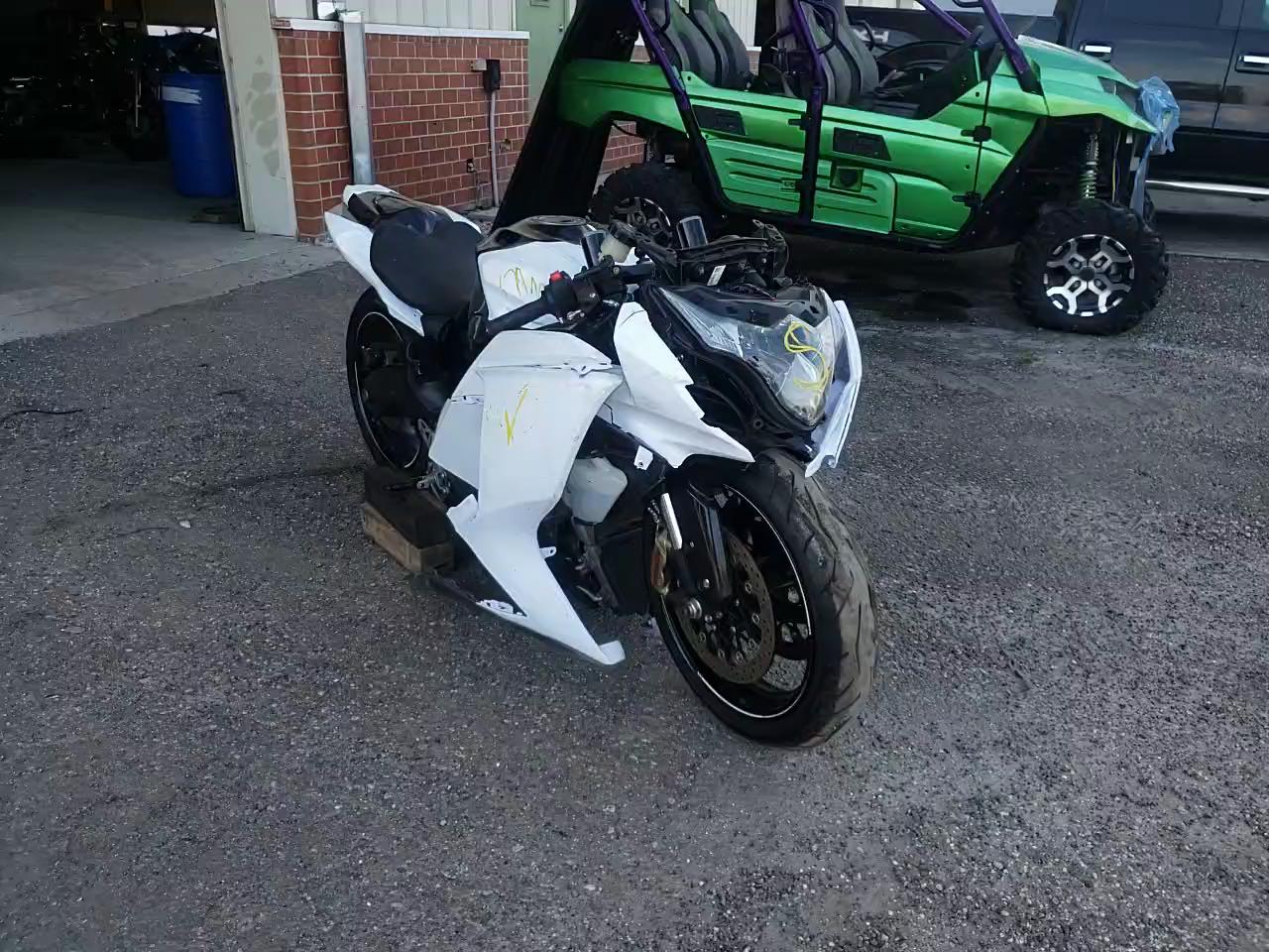 2014 SUZUKI GSX-R1000 JS1GT78A9E2101572