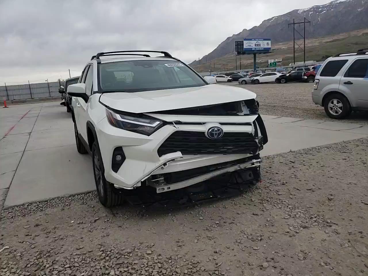 2022 TOYOTA RAV4 HYBRI 4T3B6RFV8NU069021