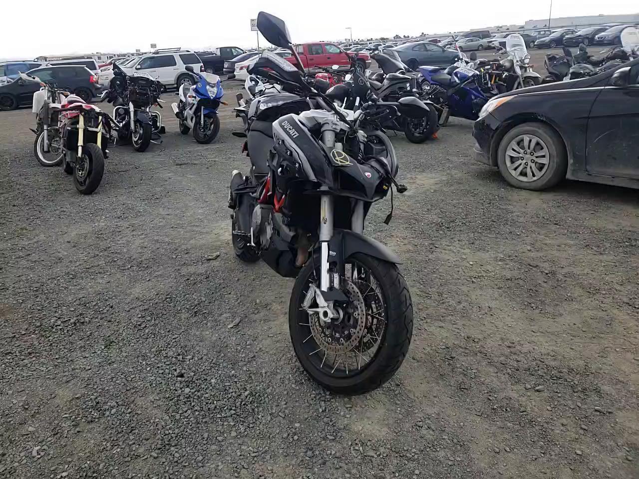 2020 DUCATI MULTISTRAD ZDMAAEDT8LB004135