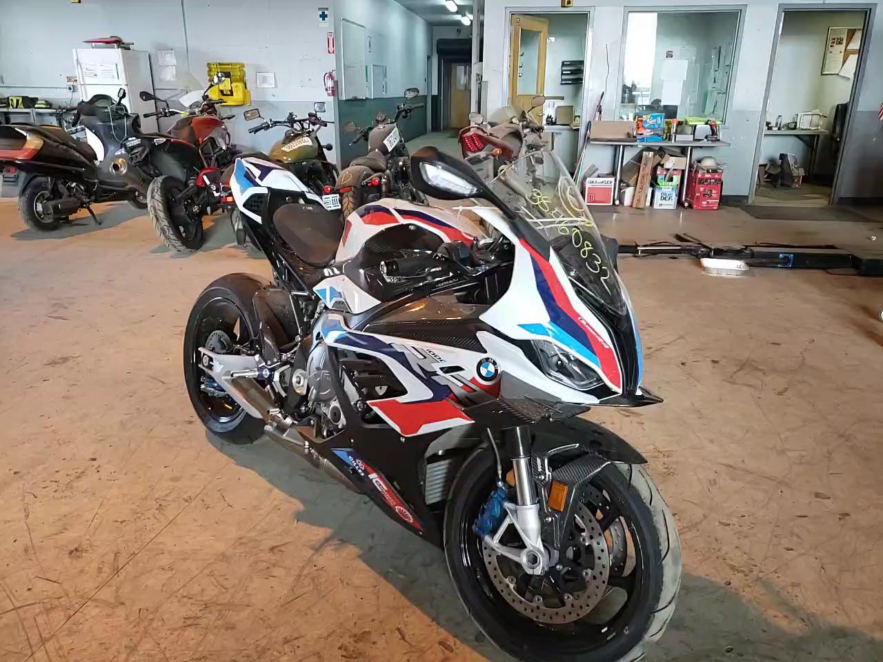 2021 BMW M 1000 RR WB10E7303M6E64764