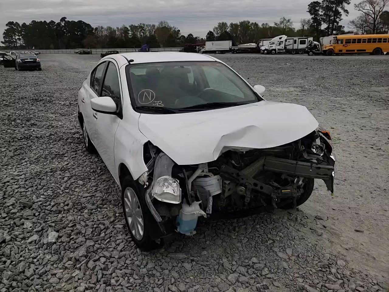 2017 NISSAN VERSA S 3N1CN7AP9HL870740