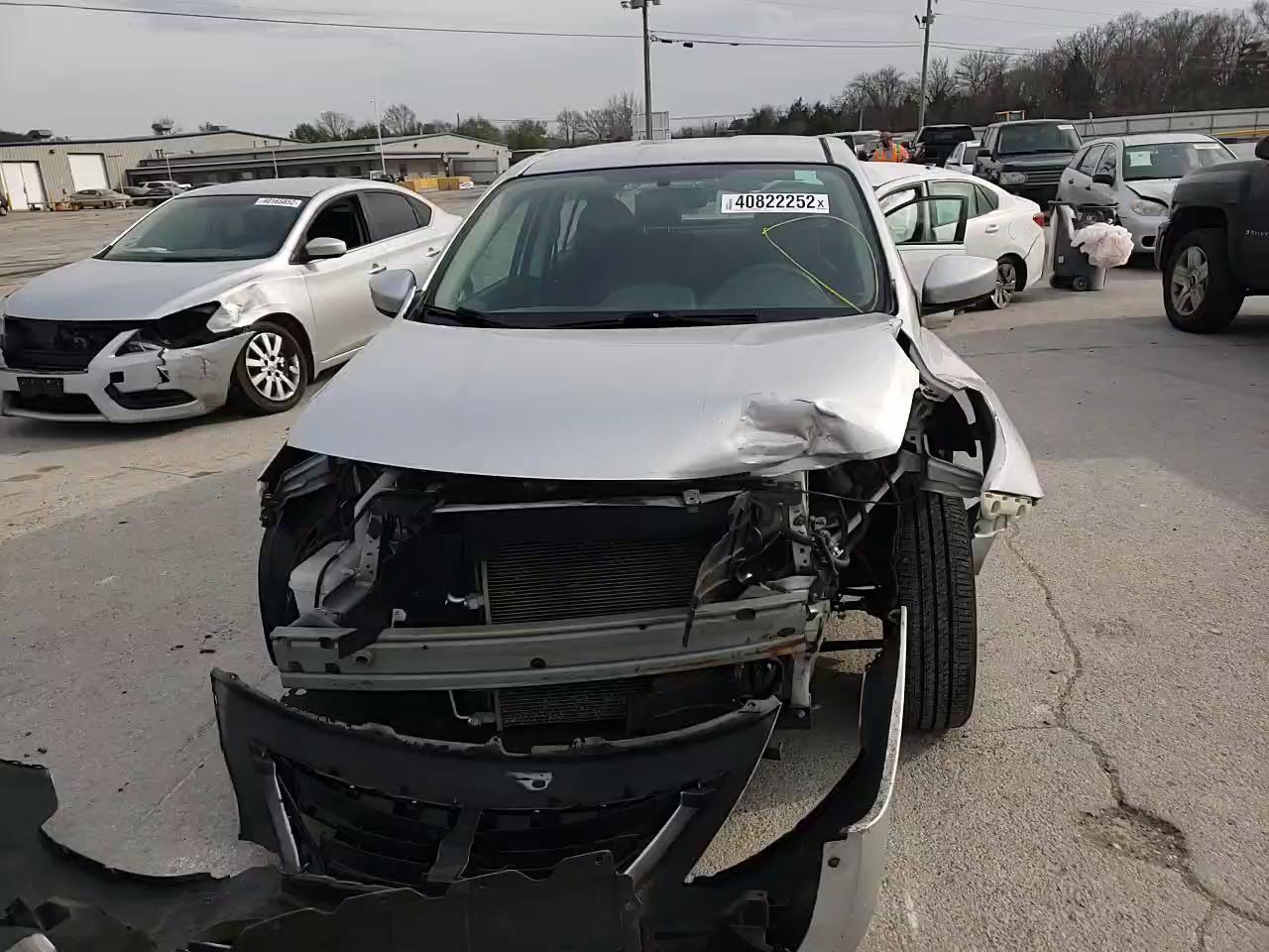 2017 NISSAN VERSA S 3N1CN7AP7HL827692