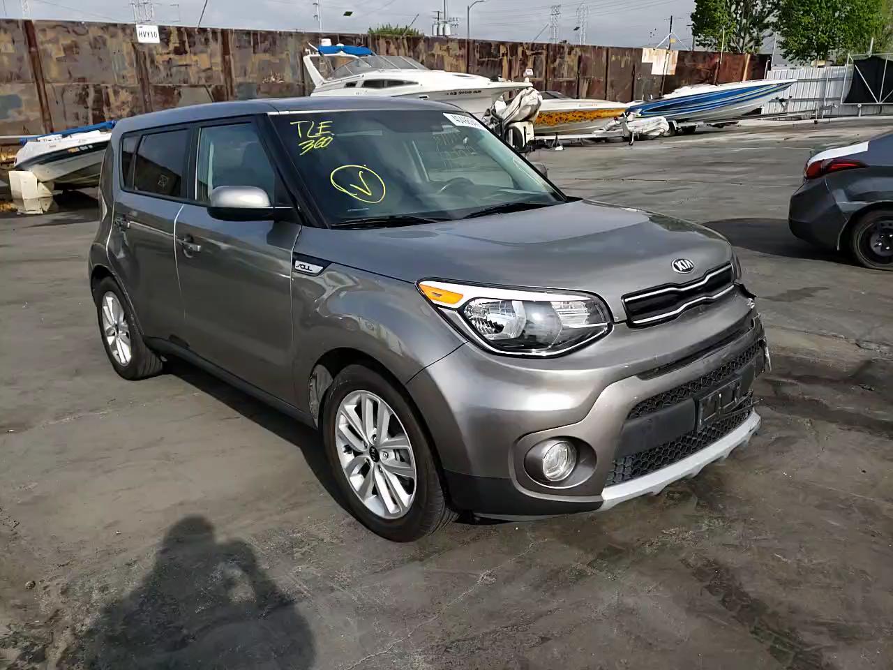 2018 KIA SOUL + KNDJP3A52J7578914